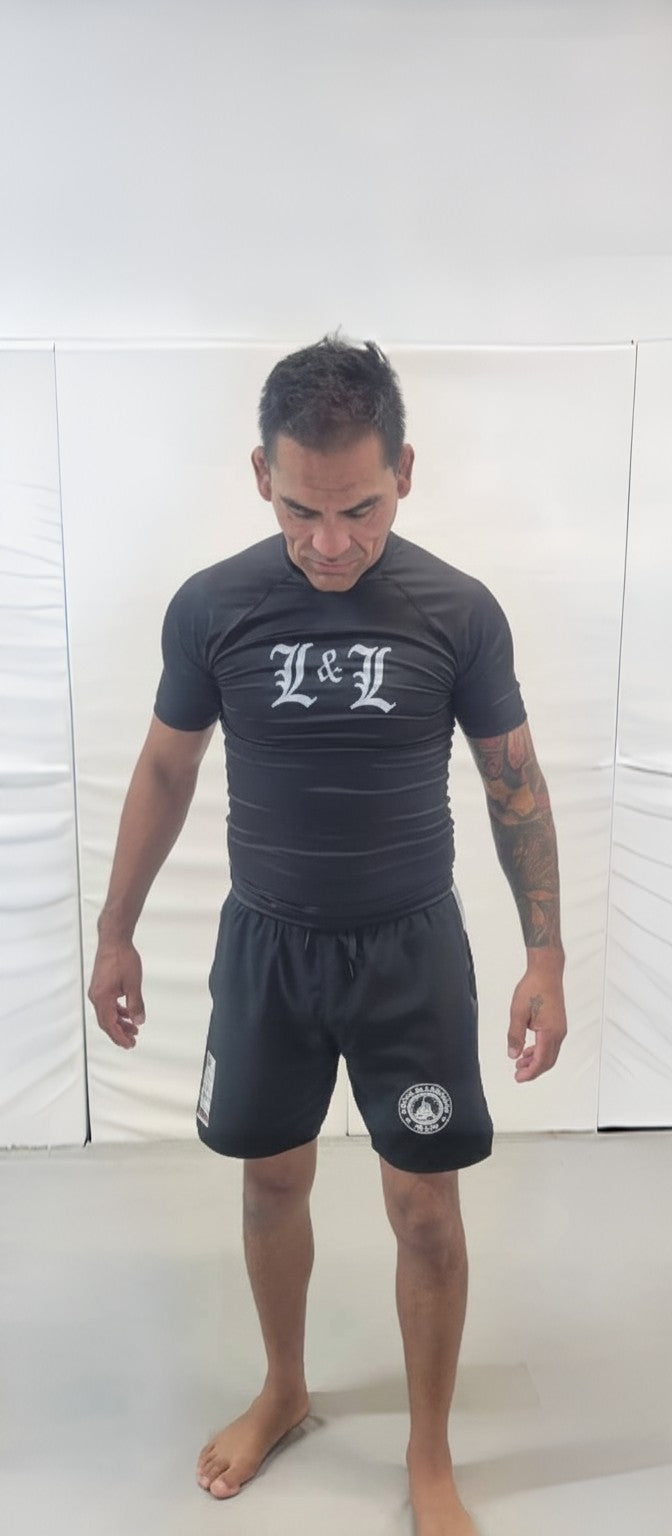 Lord & Lions Black Short-Sleeve Rashguard BLACK