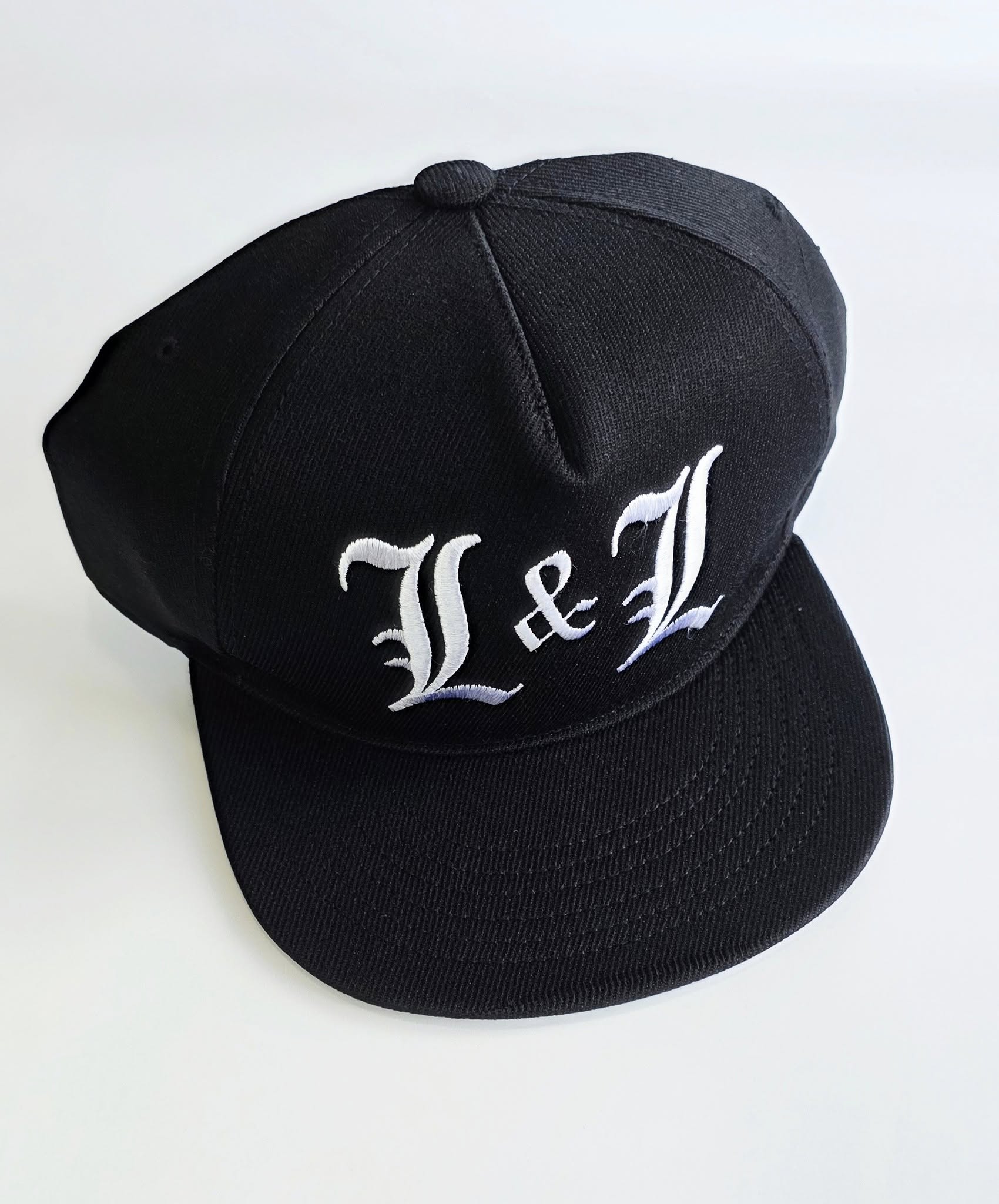 Lord & Lions First Edition Snapback – L&L Old English Crest